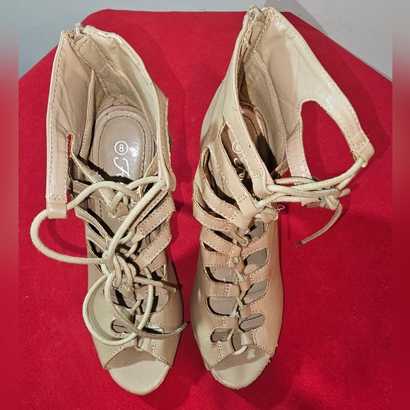 Women’s Forever Vivian Open Toe Lace Up Heels - Picture 4 of 15